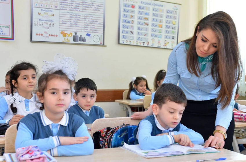  Müəllimlərin NƏZƏRİNƏ: Geyimlə bağlı yeni tələblər qüvvəyə mindi